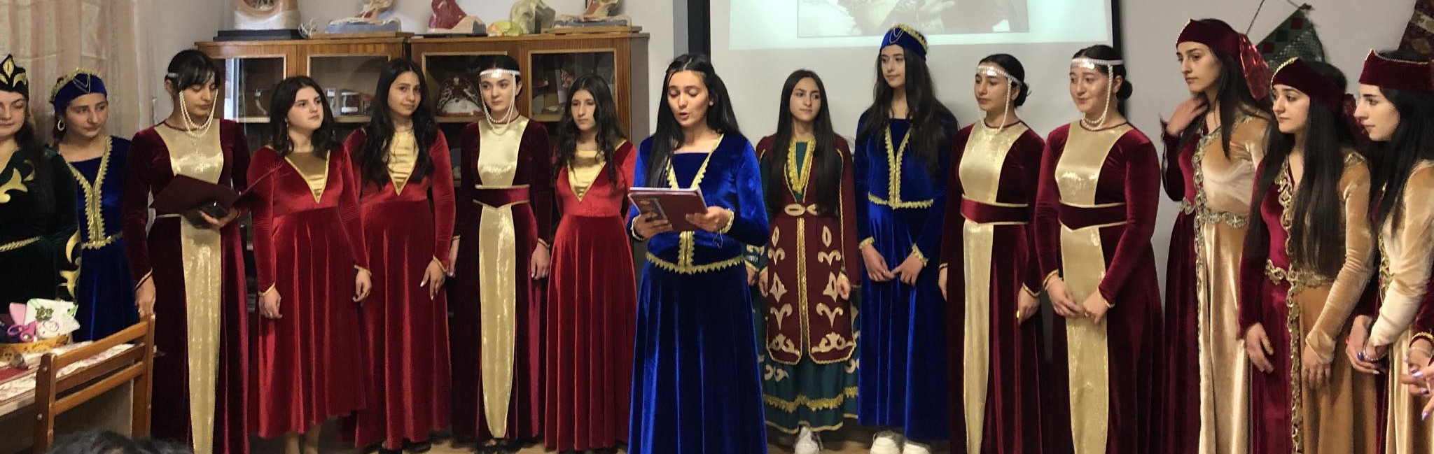 ՀԱՅԿԱԿԱՆ ՏԱՐԱԶ